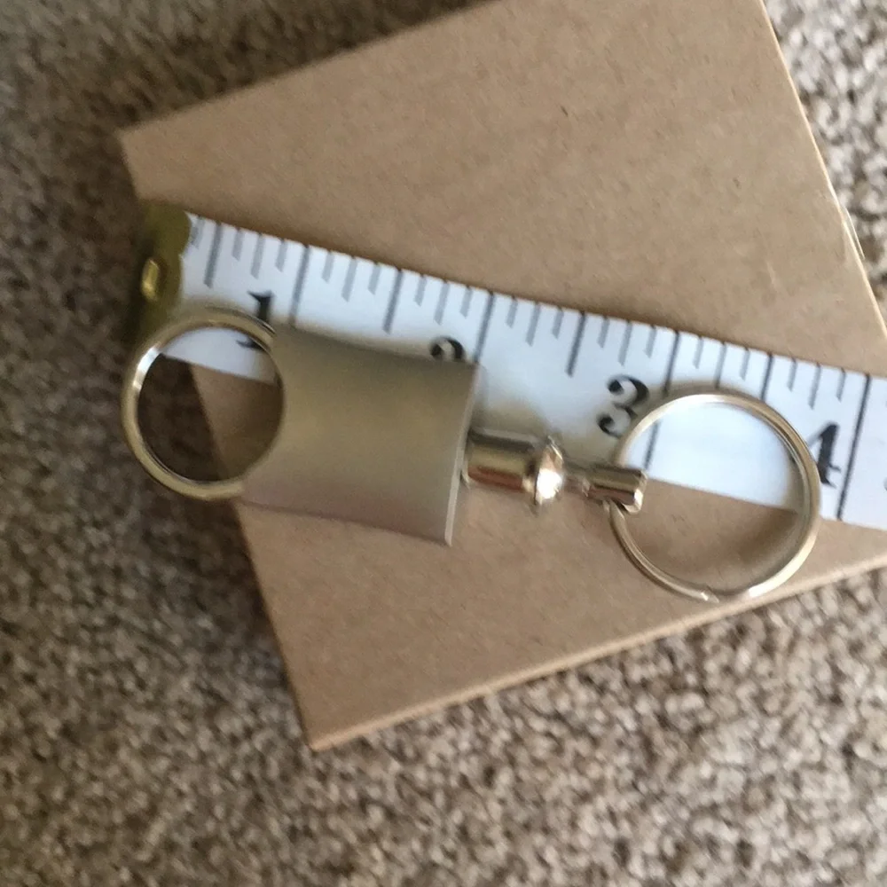 Lexus silver keychains - Picture 3 of 5